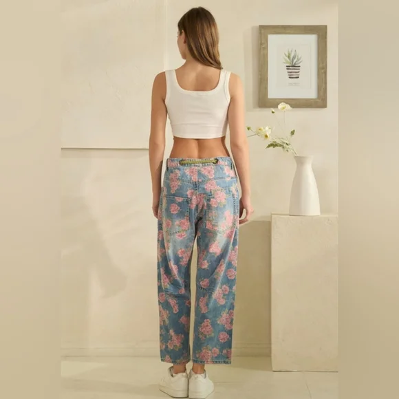 Oli & Hali Floral Blue Cropped Jeans - Picture 4 of 5